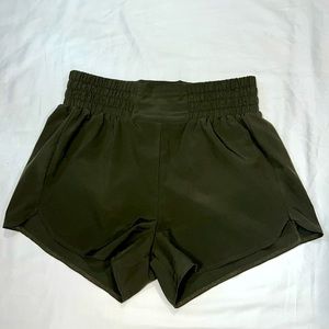 Olive Green High-Rise Running Shorts size Medium - 1067